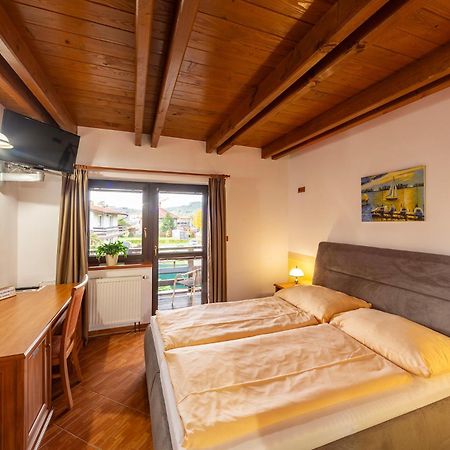 Hotel El Greco Roznov pod Radhostem Ngoại thất bức ảnh