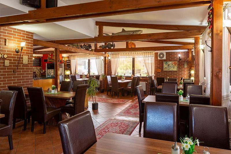 Hotel El Greco Roznov pod Radhostem Ngoại thất bức ảnh