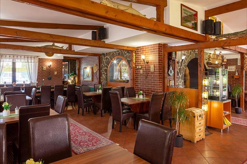 Hotel El Greco Roznov pod Radhostem Ngoại thất bức ảnh