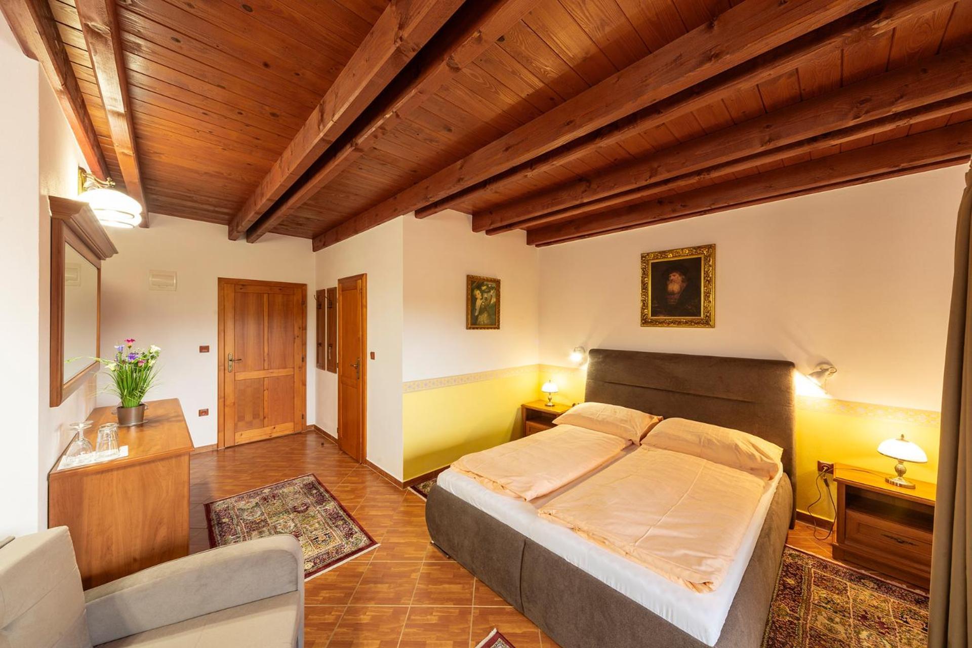 Hotel El Greco Roznov pod Radhostem Ngoại thất bức ảnh