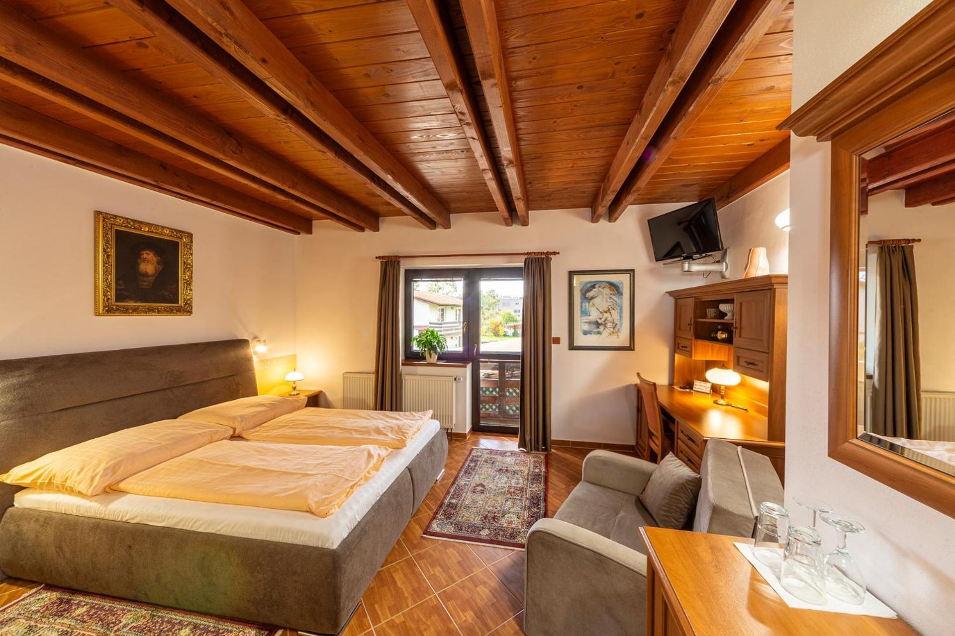 Hotel El Greco Roznov pod Radhostem Ngoại thất bức ảnh