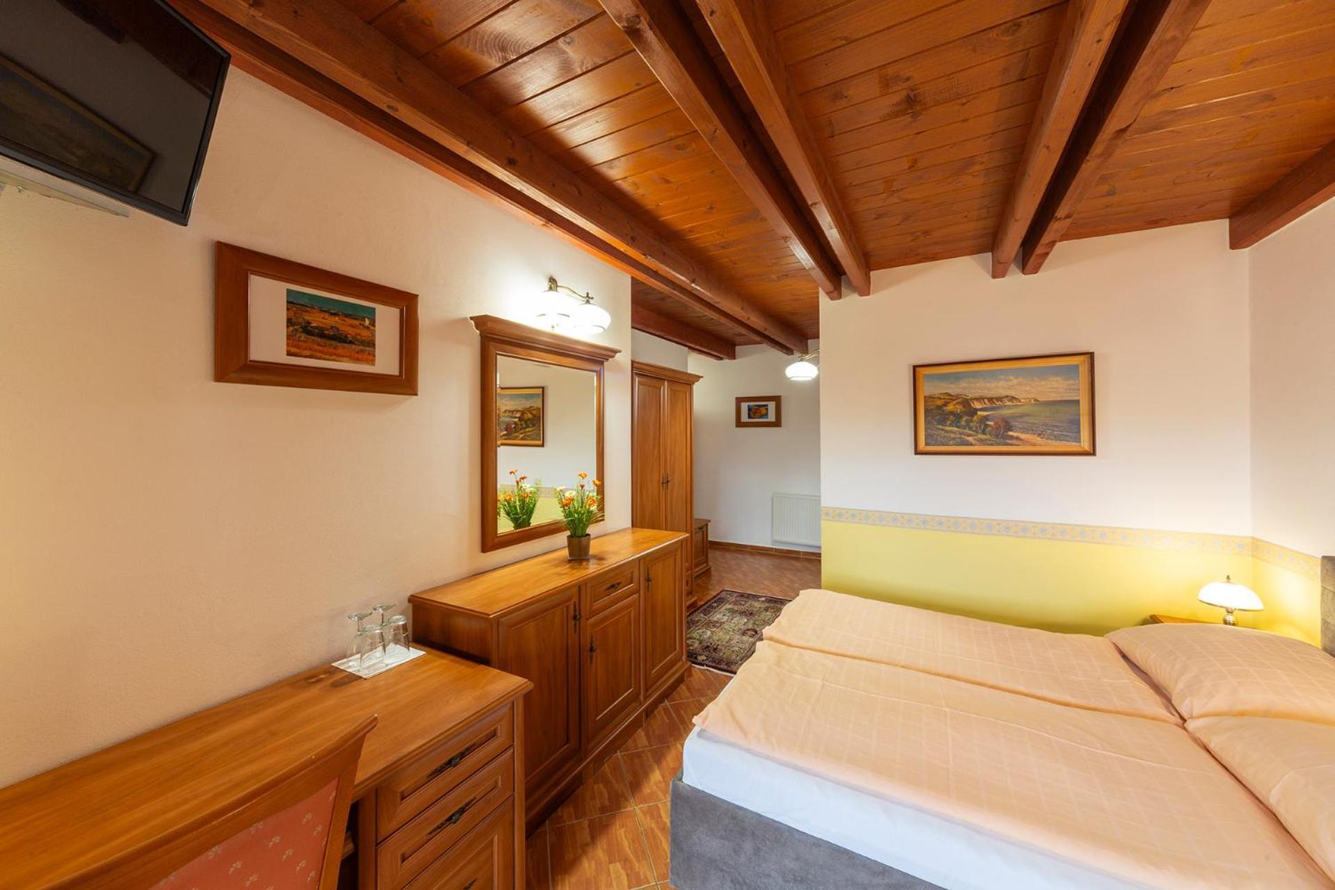 Hotel El Greco Roznov pod Radhostem Ngoại thất bức ảnh